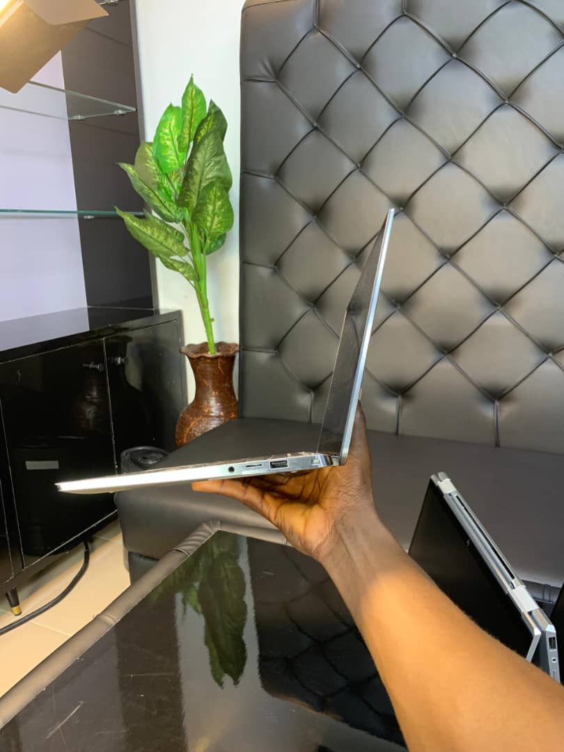 Dell latitude 7400 2 in 1 x360 image3
